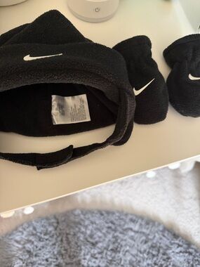 Nike Kids Black Fleece hat and Mittens with White Swooshes